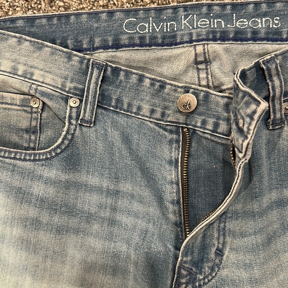 Men’s Calvin Klein slim straight jeans. Size 34X30 - Picture 6 of 9